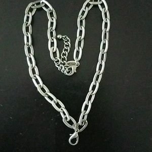 Halo Chain